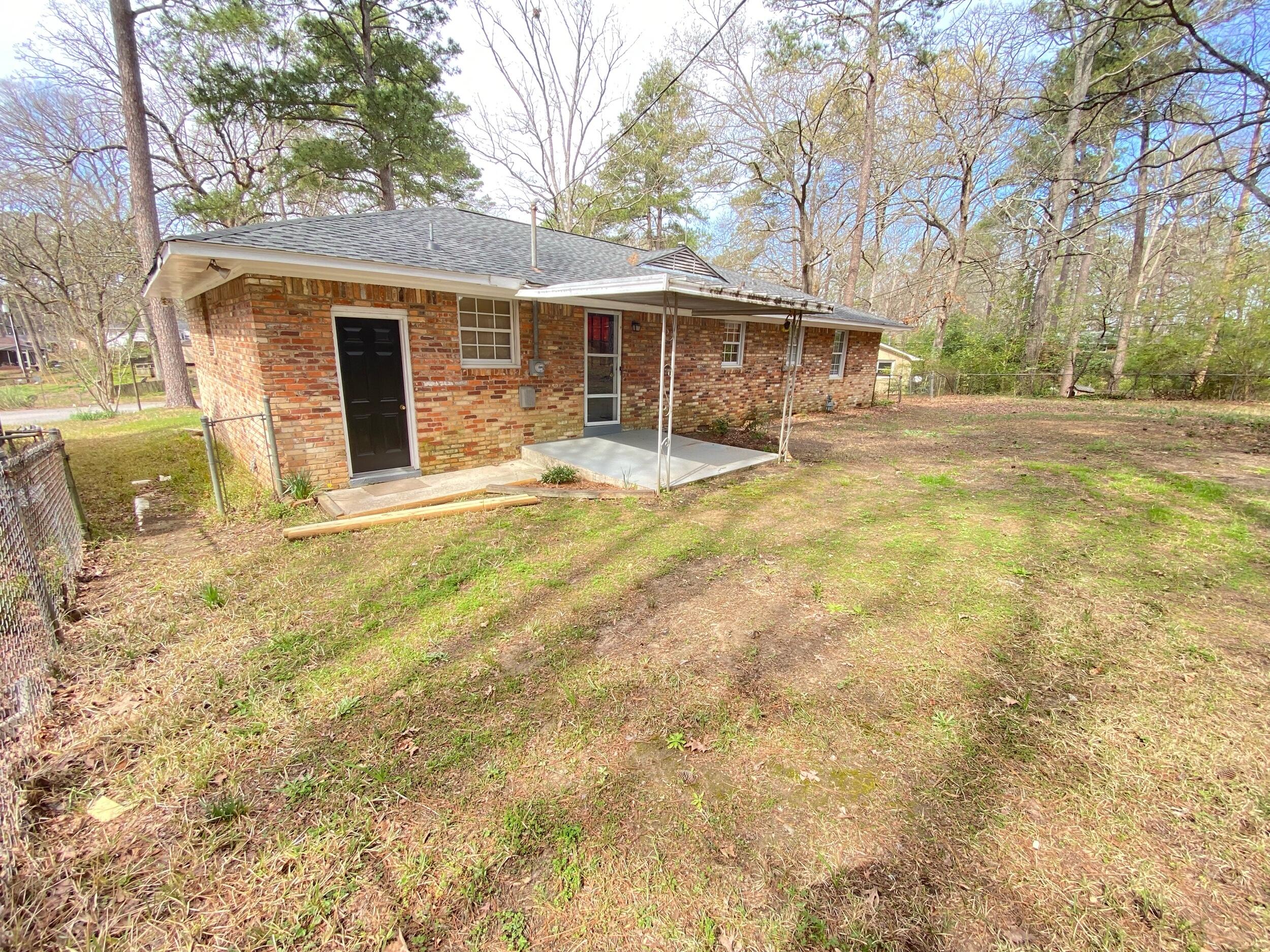 320 Vincenne Road Columbia, SC 29212 - Photo 16 of 17 Back