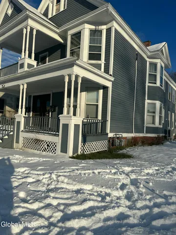 $1,800 | 312 5th Avenue, Unit 1, Troy, NY 12182