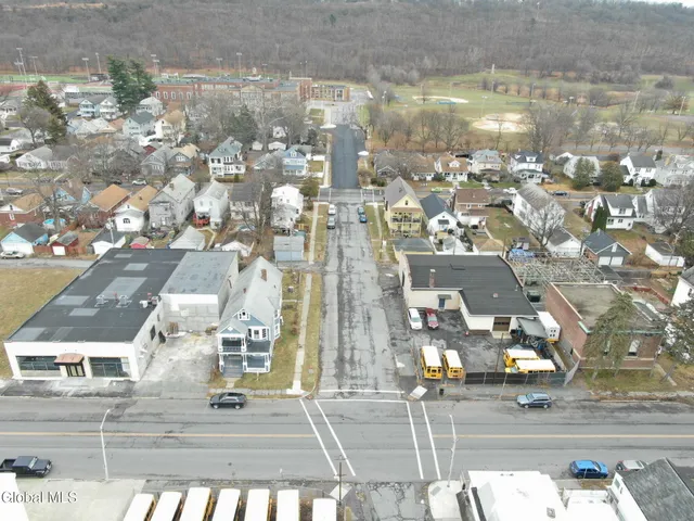 $1,800 | 312 5th Avenue, Unit 1, Troy, NY 12182