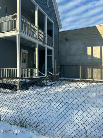 $1,800 | 312 5th Avenue, Unit 1, Troy, NY 12182