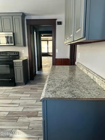 $1,800 | 312 5th Avenue, Unit 1, Troy, NY 12182