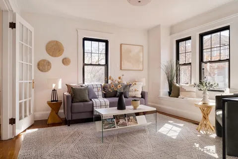 $540,000 | 10 Washington Avenue, Unit 2, Waltham, MA 02453