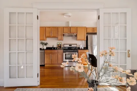 $540,000 | 10 Washington Avenue, Unit 2, Waltham, MA 02453
