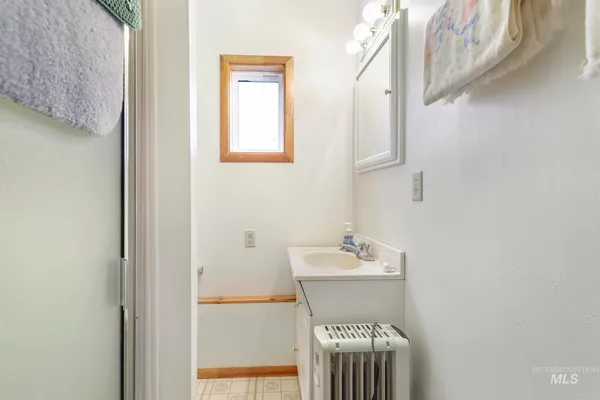 $380,000 | 28572 Hyde Street, Bruneau, ID 83604