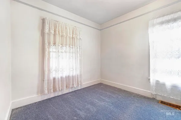 $380,000 | 28572 Hyde Street, Bruneau, ID 83604