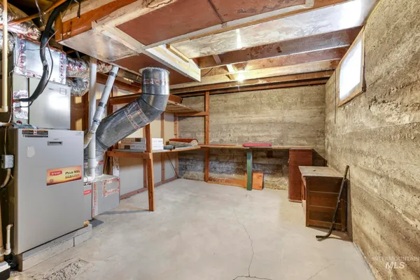 $380,000 | 28572 Hyde Street, Bruneau, ID 83604