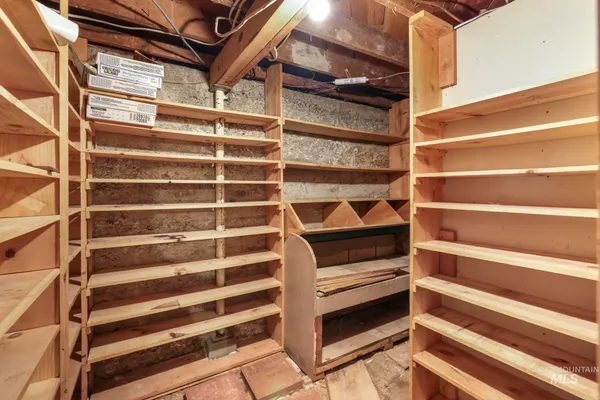 $380,000 | 28572 Hyde Street, Bruneau, ID 83604