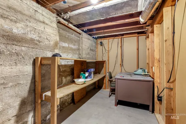 $380,000 | 28572 Hyde Street, Bruneau, ID 83604