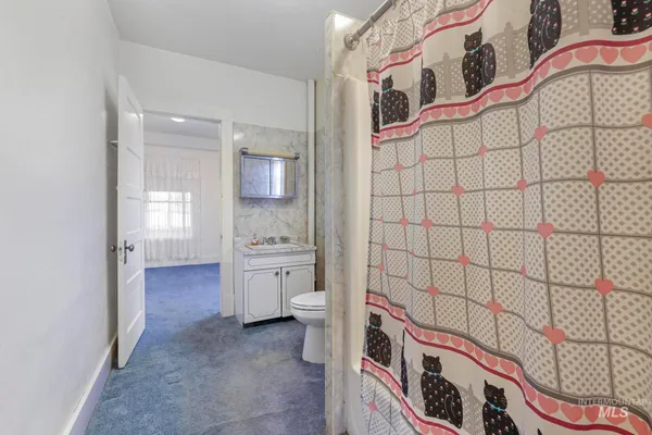 $380,000 | 28572 Hyde Street, Bruneau, ID 83604