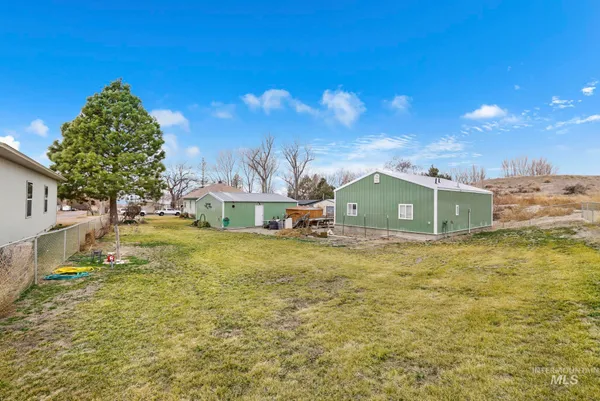 $380,000 | 28572 Hyde Street, Bruneau, ID 83604