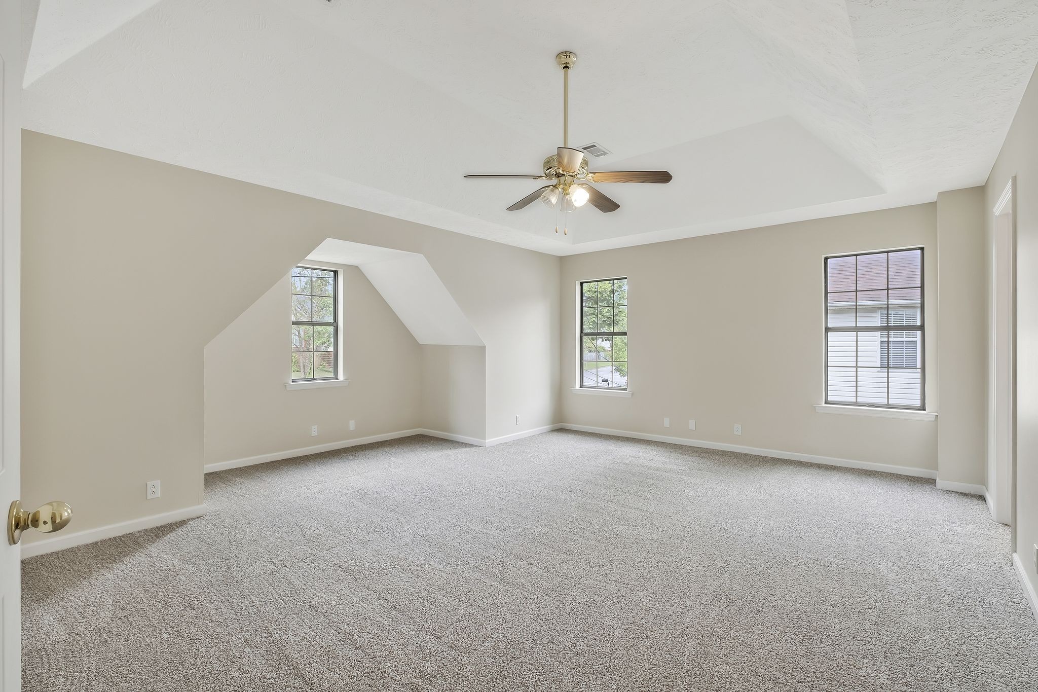 3909 Bryce Road Nashville, TN 37211 - Photo 24 of 47 Gracious primary suite with tray ceiling and walk-in closet