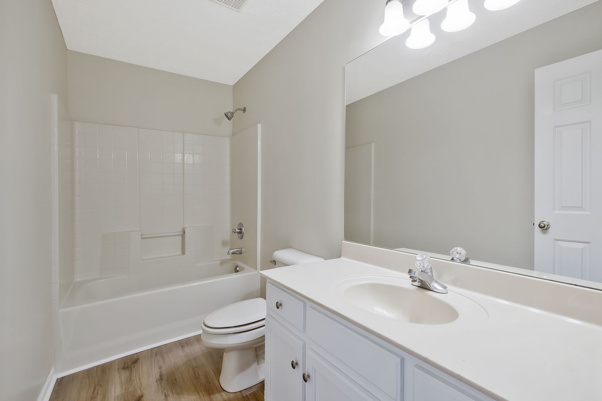3909 Bryce Road Nashville, TN 37211 - Photo 36 of 47 Hall bath
