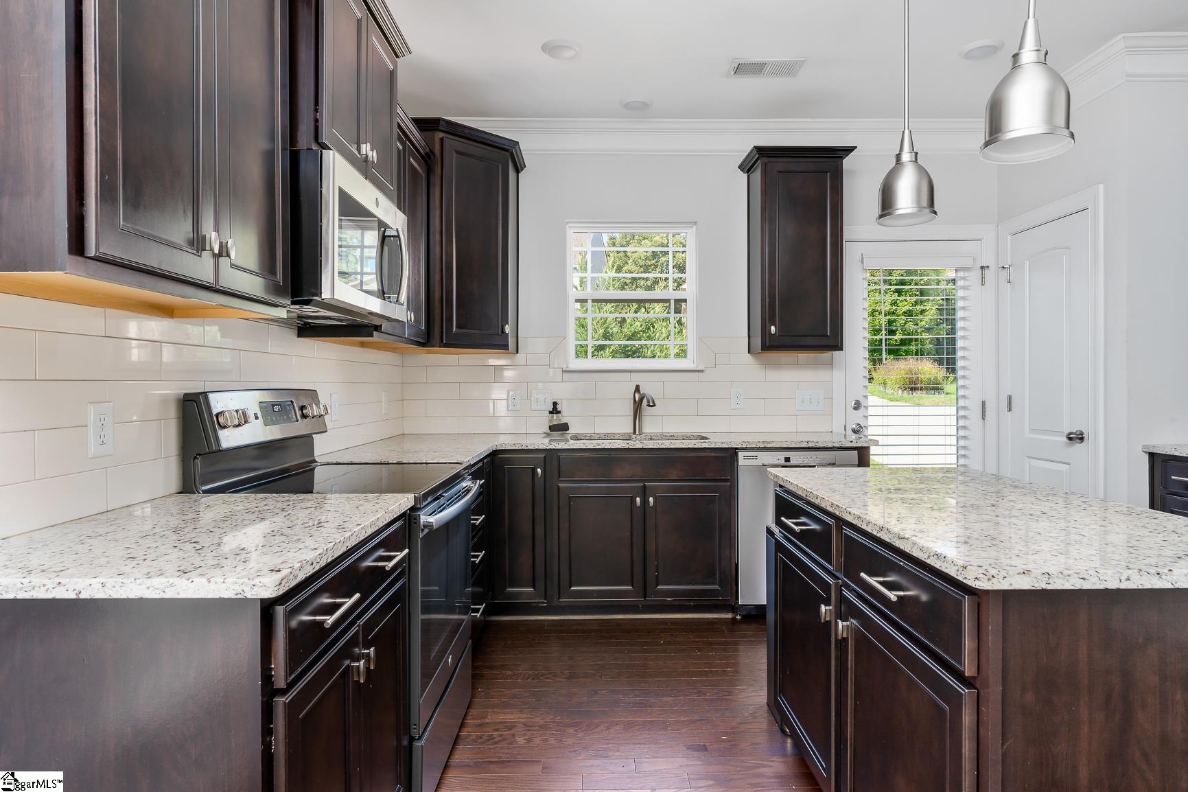 28 Arnold Mill Road Simpsonville, SC 29680 - Photo 11 of 32 Gallery Image 11