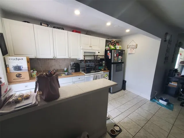 $219,000 | 1021 Northeast 24th Avenue, Unit 30, Pompano Beach, FL 33062