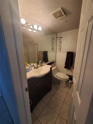 a car parked in front of a building