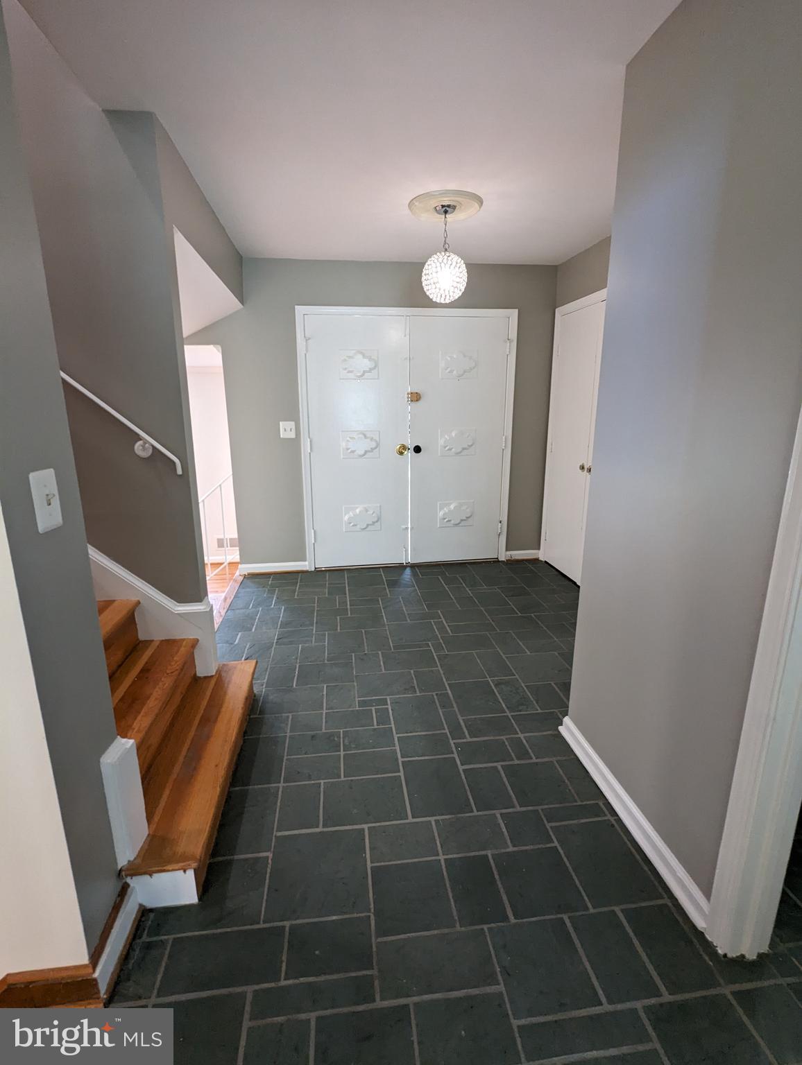 14112 Rippling Brook Drive Silver Spring, MD 20906 - Photo 11 of 30 foyer