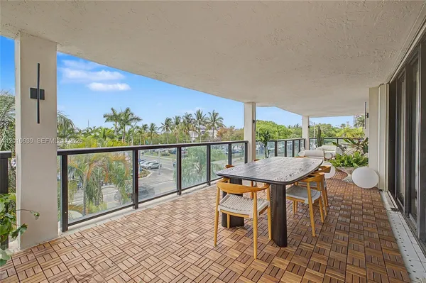 $10,000 | 2575 South Bayshore Drive, Unit 4A, Miami, FL 33133