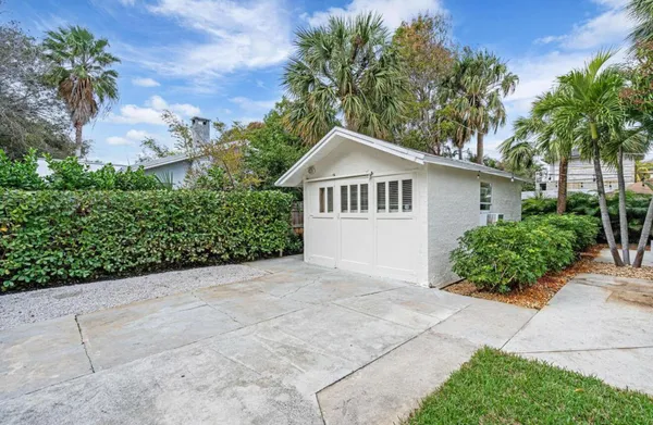 $6,000 | 5301 North Flagler Drive, West Palm Beach, FL 33407