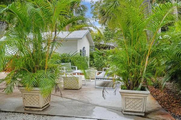 $6,000 | 5301 North Flagler Drive, West Palm Beach, FL 33407