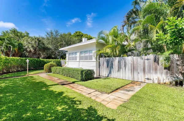 $6,000 | 5301 North Flagler Drive, West Palm Beach, FL 33407