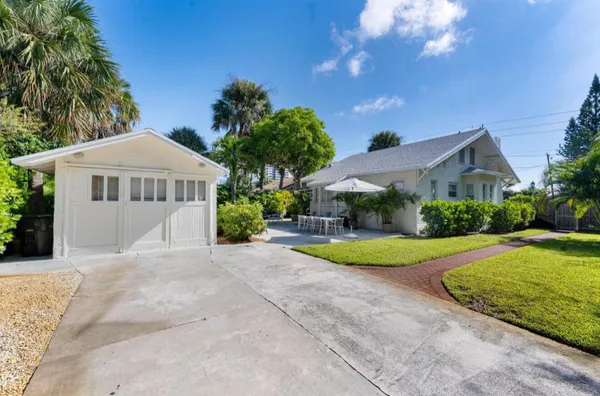 $6,000 | 5301 North Flagler Drive, West Palm Beach, FL 33407