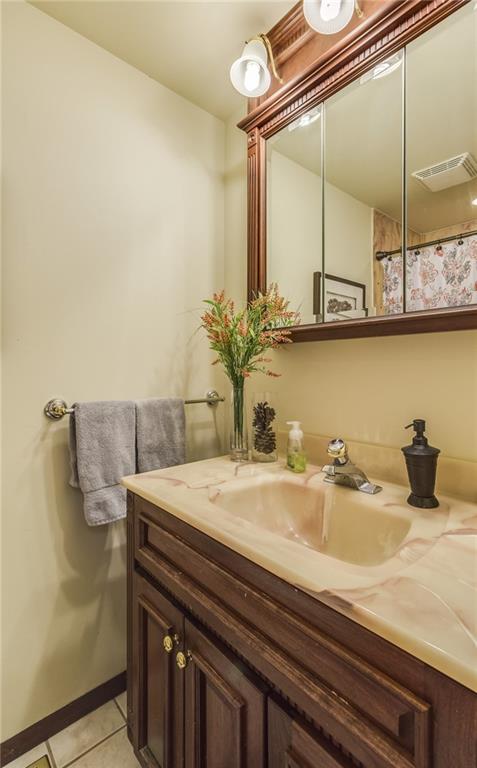 328 Sygan Road McDonald, PA 15057 - Photo 18 of 25 328 SYGAN FAMILY BATH