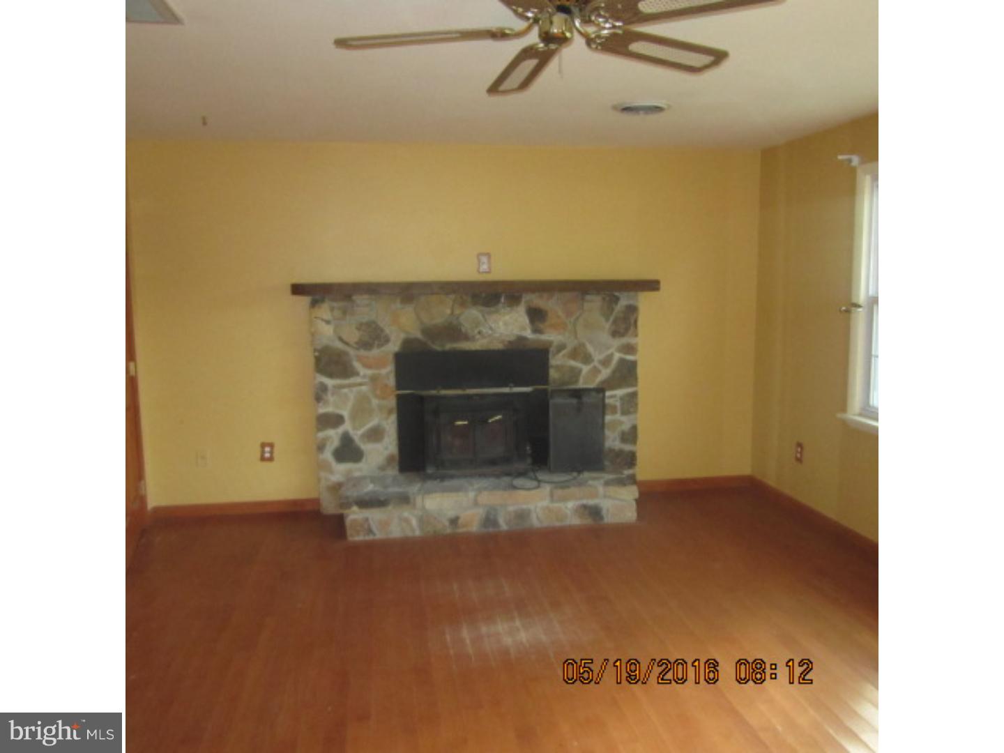 412 Angelow Road Berlin, NJ 08009 - Photo 9 of 12