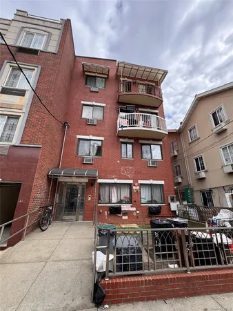 $435,000 | 37-33 107th Street, Unit 3B | North Corona