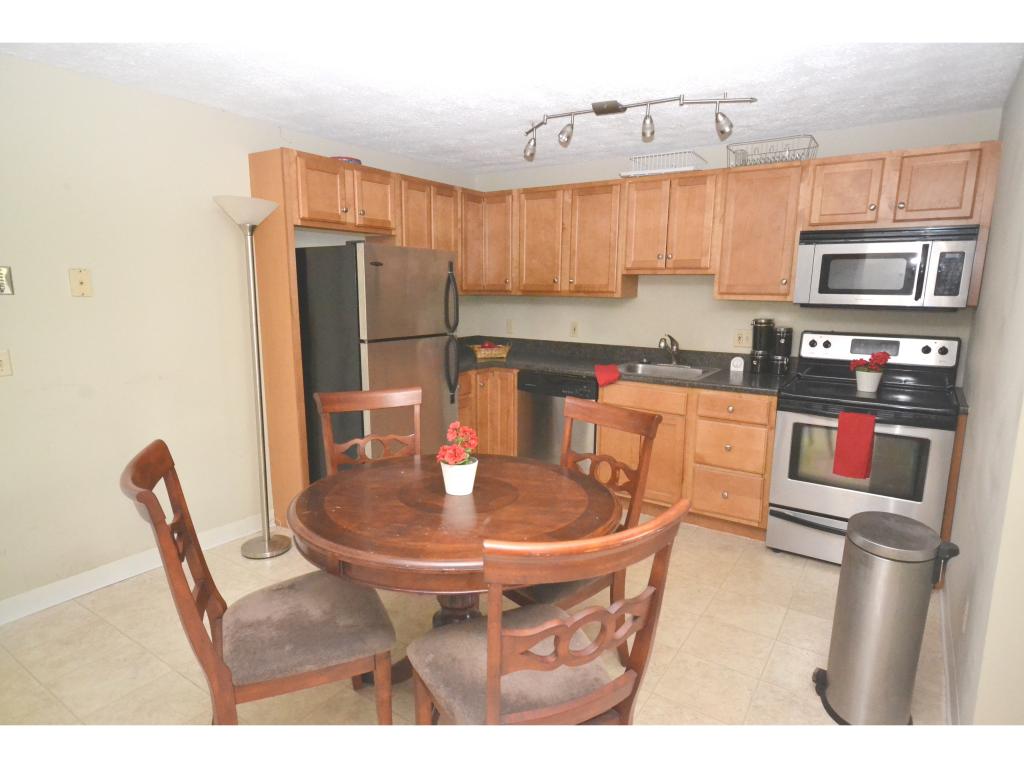 525 Calef Road, Unit 16 Manchester, NH 03103 - Photo 1 of 20