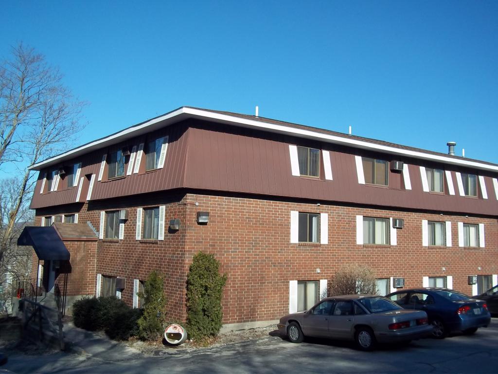 525 Calef Road, Unit 16 Manchester, NH 03103 - Photo 17 of 20