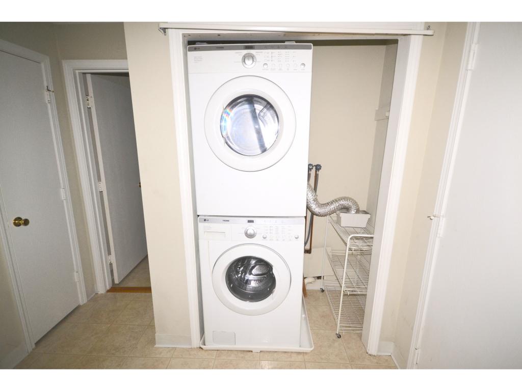 525 Calef Road, Unit 16 Manchester, NH 03103 - Photo 4 of 20