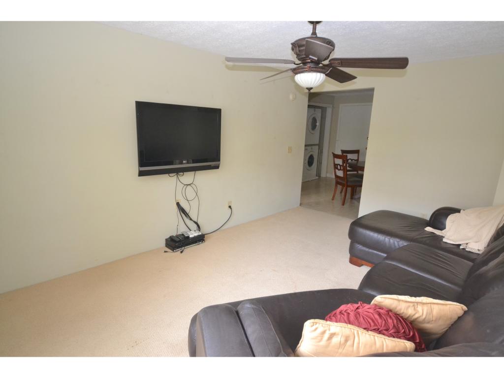 525 Calef Road, Unit 16 Manchester, NH 03103 - Photo 7 of 20
