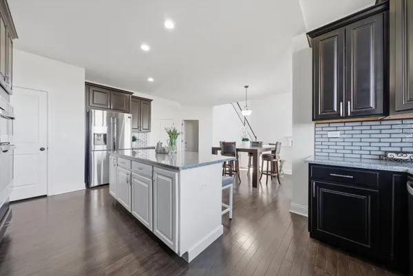 $775,000 | 2617 Barker Drive, Batavia, IL 60510