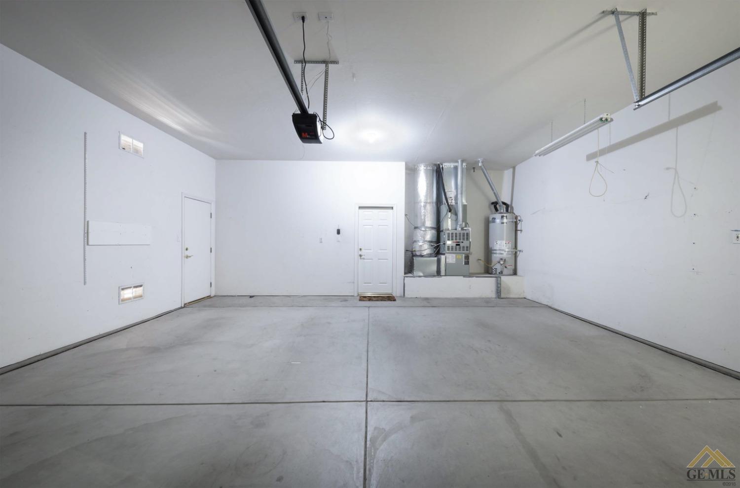 Undisclosed Address Bakersfield, CA 93311 - Photo 26 of 34 a view of an empty room