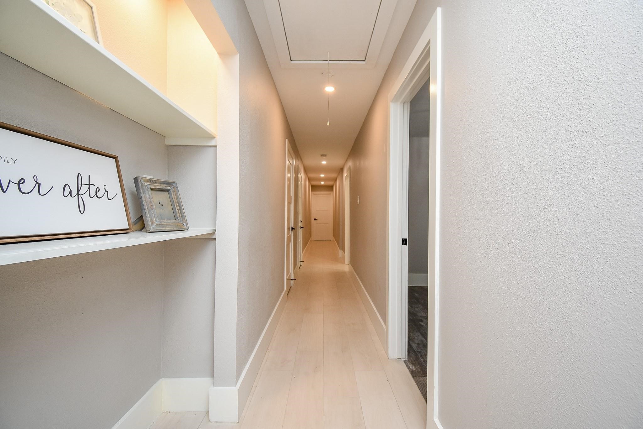 7618 Highmeadow Drive Houston, TX 77063 - Photo 25 of 48 a view of a hallway