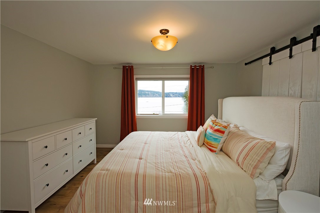 8971 Southeast Fragaria Road Port Orchard, WA 98367 - Photo 12 of 39 Gallery Image 12