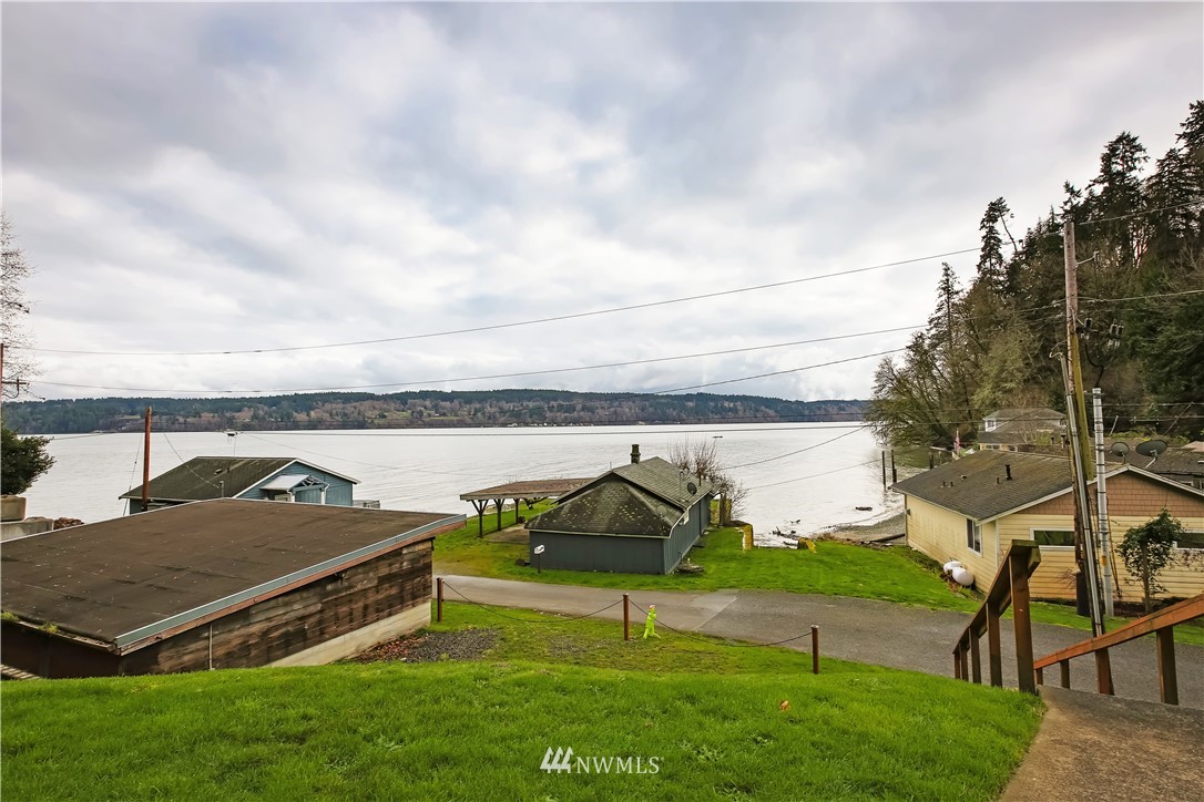 8971 Southeast Fragaria Road Port Orchard, WA 98367 - Photo 28 of 39 Gallery Image 28