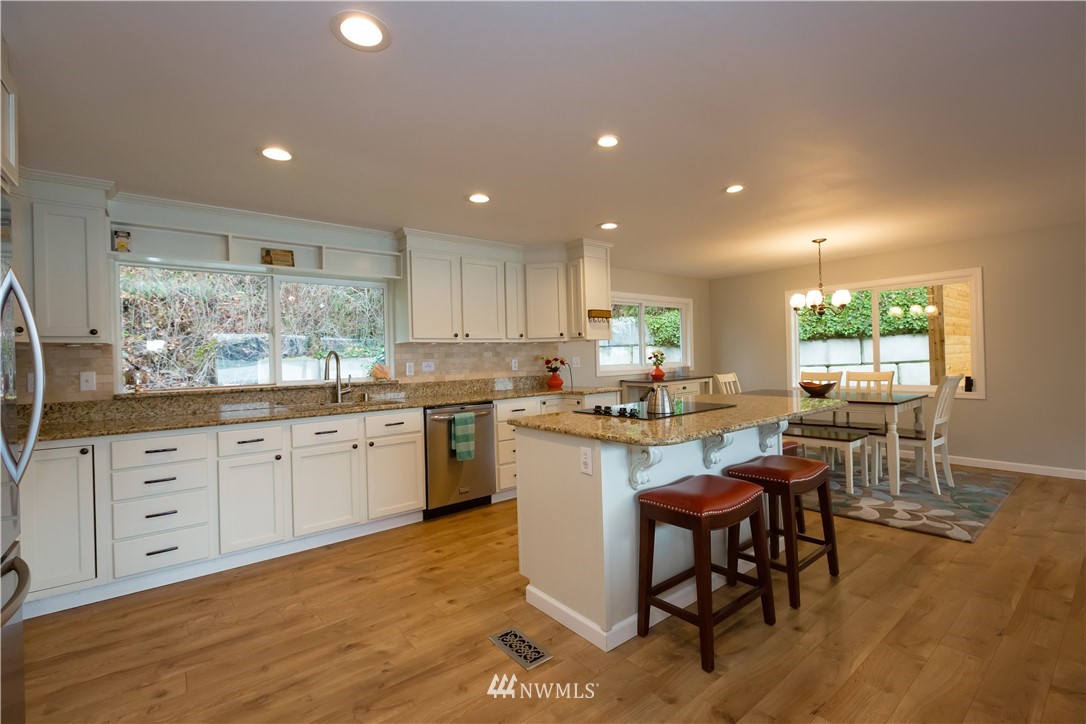 8971 Southeast Fragaria Road Port Orchard, WA 98367 - Photo 4 of 39 Gallery Image 4