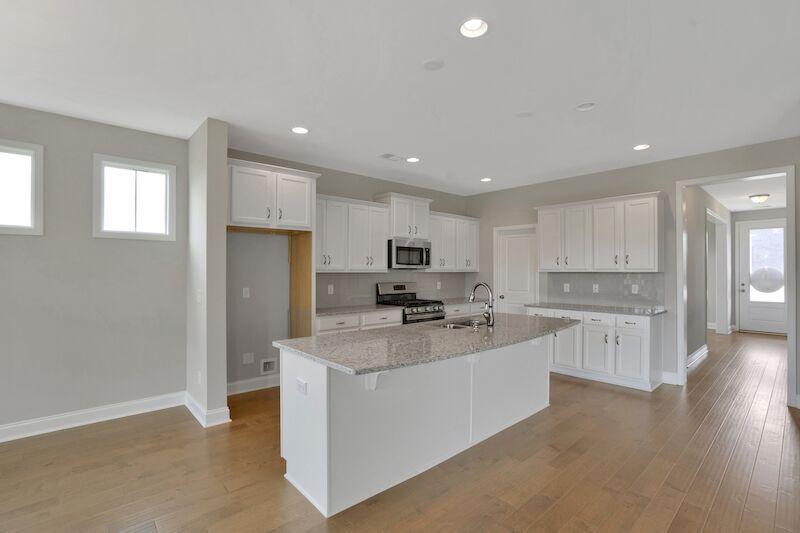 564 Pendleton Drive Moncks Corner, SC 29461 - Photo 5 of 34 pekH3RUw