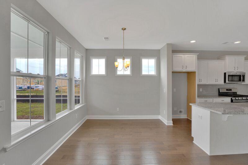 564 Pendleton Drive Moncks Corner, SC 29461 - Photo 7 of 34 uUNU6bcg