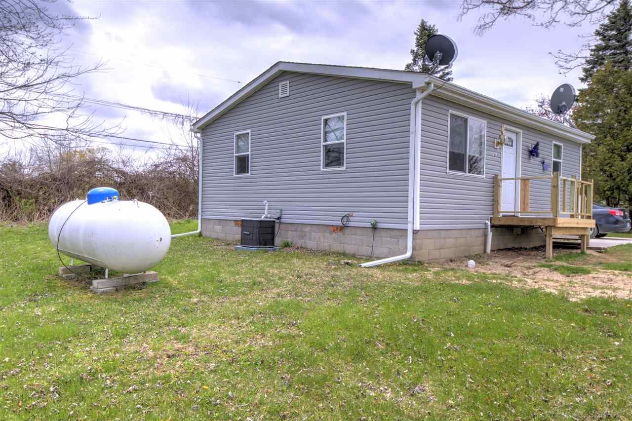 7224 Hyacinth Road Lexington, MI 48450 - Photo 6 of 12 Gallery Image 6