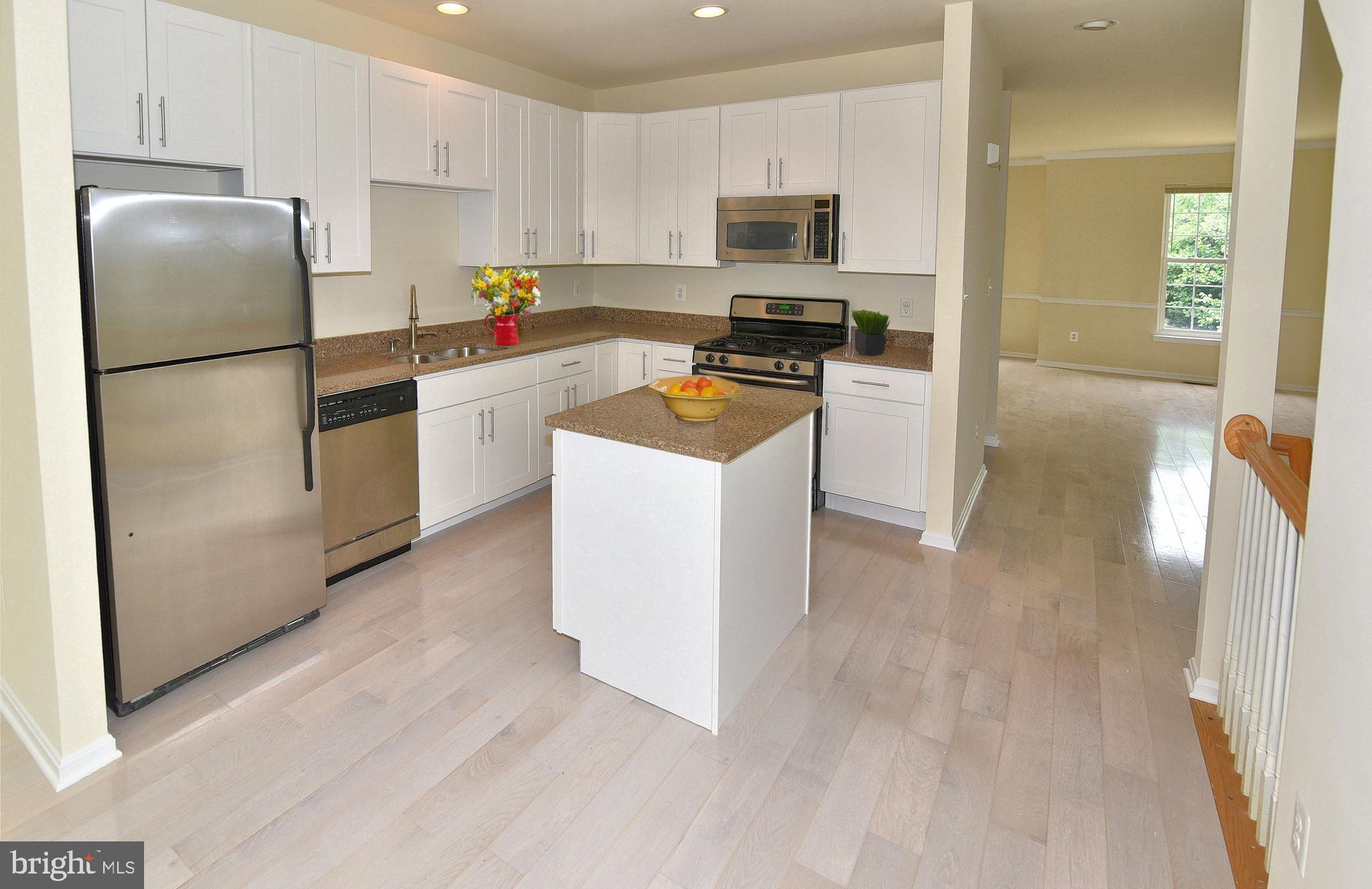 202 Braxton Way Edgewater, MD 21037 - Photo 4 of 39 Gallery Image 4