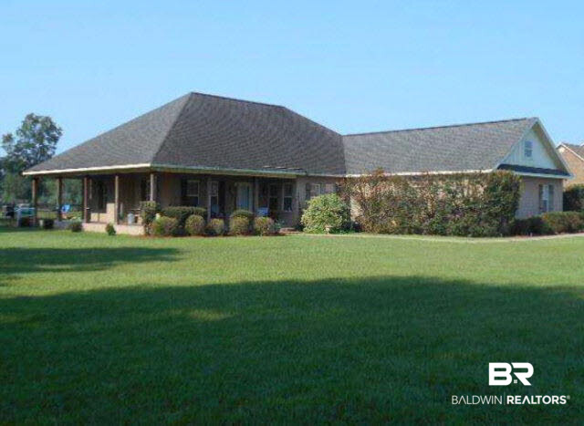 452 Barnes Road Monroeville, AL 36460 - Photo 1 of 17