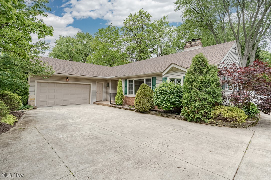 2443 Ridgewood Road Akron, OH 44313 - Photo 1 of 40
