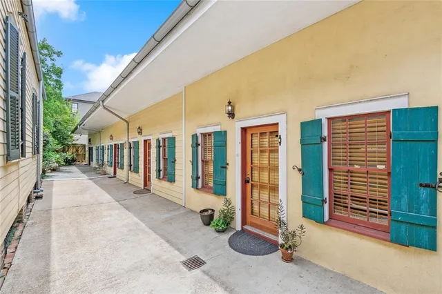 $1,200 | 1024 Kerlerec Street, New Orleans, LA 70116
