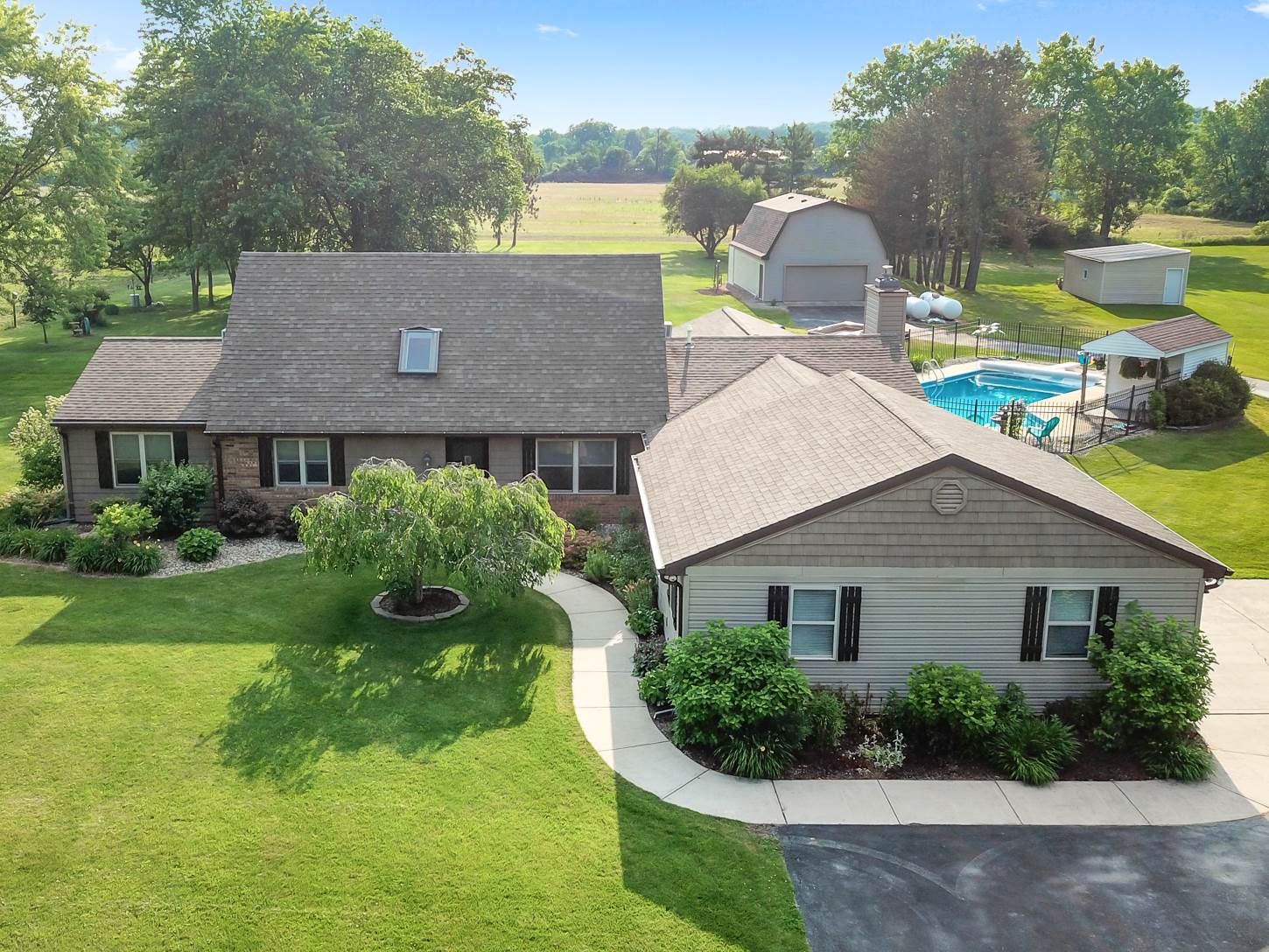 11428 Prine Road Roanoke, IN 46783 - Photo 1 of 36 Gallery Image 1