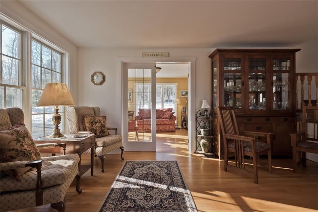 147 Mountain Road Falmouth, ME 04105 - Photo 5 of 35 Warmth and Charm