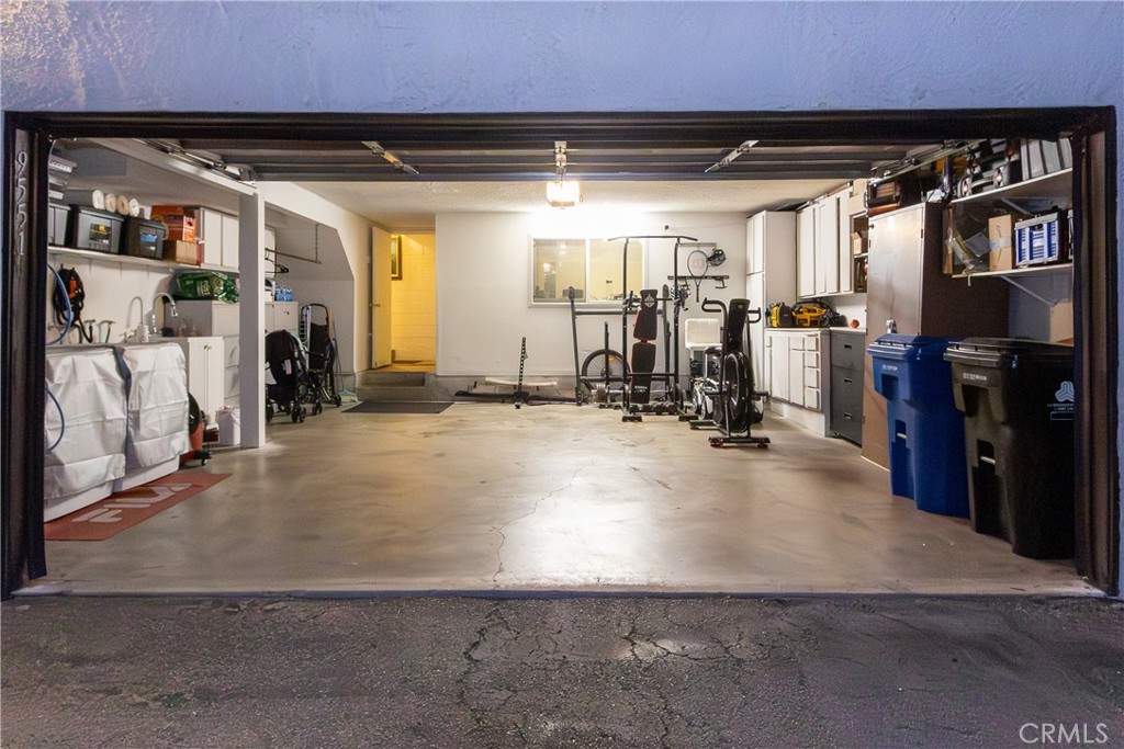 9551 Vía Ricardo Burbank, CA 91504 - Photo 22 of 29