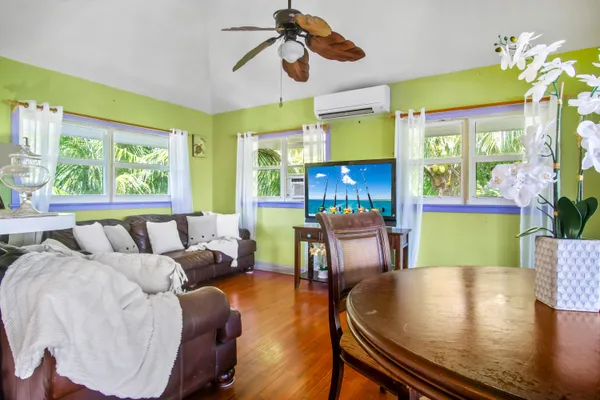 $2,195,000 | 125 Colson Drive, Cudjoe, FL 33042