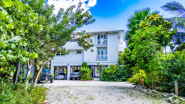 $2,195,000 | 125 Colson Drive, Cudjoe, FL 33042